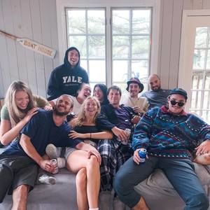 Meet your Posher, Jasmin